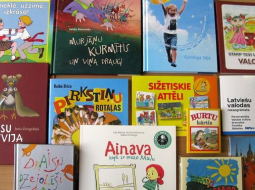 Diasporas skoliņām nosūtītās grāmatas. Publicitātes foto