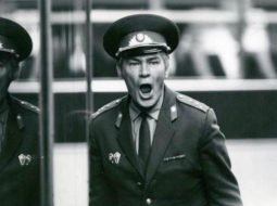 Valdemārs Zandbergs filmā "liekam būt". Foto Ludmila Tjurina, no LKA Rīgas Kino muzeja krājumiem