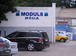 Būvniecības uzņēmuma "Moduls-Rīga" biroja ēka un teritorija. Foto: Ieva Lūka, LETA