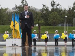 Ukrainas prezidents Petro Porošenko valsts neatkarības dienas svinībās Odesā. Foto: ITAR-TASS/LETA