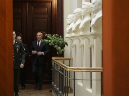 Valsts prezidents Andris Bērziņš valdības veidošanas sarunās. Foto: Emīls Desjatņikovs, F64