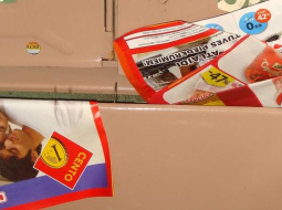 Reklāmas pastkastītēs. Foto: LETA