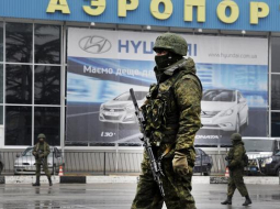 Simferopoles lidostā. Foto: AFP/LETA