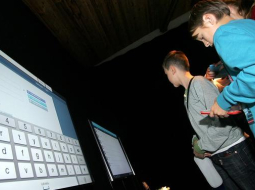Skolotāju digitālās apmācības programmas "Skola nākotnei" prezentācijas pasākumā. Foto: Ieva Lūka, LETA