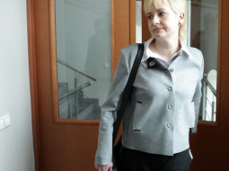 Juta Strīķe ierodas tiesā. Foto: Ieva Čīka, LETA