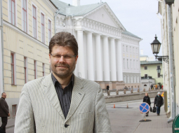 Riho Altnurme - Baznīcas vēstures profesors Tartu Universitātes Teoloģijas fakultātē. Autoru foto