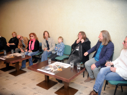 Grupa "Menuets" preses konferencē pirms koncertturnejas sākuma. Foto Edijs Pālens, LETA