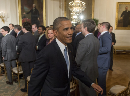 ASV prezidents Baraks Obama nākamajā dienā pēc vēlēšanām atstāj preses konferenci. Foto: AFP/LETA