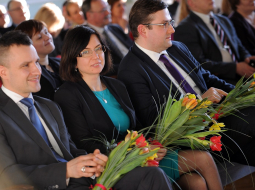 Grāmatas "Konstitucionālās tiesības" autori juristi Edgars Pastars (no kreisās), Ilze Plakane un Jānis Pleps prezentācijas pasākumā šopavasar Latvijas Universitātē. Foto: Evija Trifanova, LETA