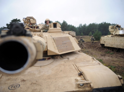 ASV armijas Pirmās kavalērijas divīzijas smagās bruņutehnikas rotas paraugdemonstrējumi Ādažos. Foto: Edijs Pālens, LETA