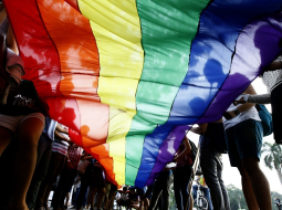 Seksuālo minoritāšu karogs. Foto: EPA/LETA