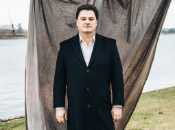 Operdziedātājs Aleksandrs Antoņenko. Publicitātes foto
