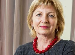 Konkurences padomes vadītāja Skaidrīte Ābrama.