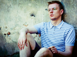 «Ilgu laiku bija sajūta, ka es dzīvoju bez saknēm. Bija liels jautājums — kas es esmu? Droši vien joprojām nav skaidrības.»
