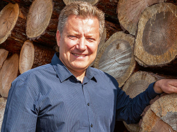 Lielanteni īpašnieks un valdes loceklis Āris Brants.