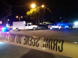 Policija norobežojusi vietu pie Muhameda karikatūru konkursa ēkas Gārlendā. Foto: AFP/LETA