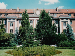 Greifsvaldes Universitātes centrālā ēka. Publicitātes foto