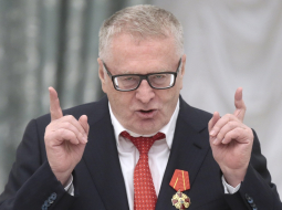 Vladimirs Žirinovskis uzstājas 21.maijā Kremlī pēc Aleksandra Ņevska ordeņa saņemšanas no prezidenta Vladimira Putina. Foto: ITAR-TASS/LETA