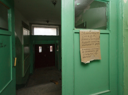 Kāpņu telpa. Foto: Edmunds Brencis, F64