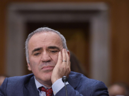 Garijs Kasparovs ASV Senāta debatēs. Foto: AFP/LETA