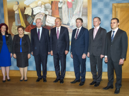Valdības koalīcijas pārstāvji pie Valsts prezidenta Andra Bērziņa. Foto: Ģirts Ozoliņš, F64