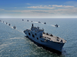 Britu karaliskās flotes kuģis starptautiskajās mācībās BALTOPs 2015 jūnijā. Foto: EPA/LETA