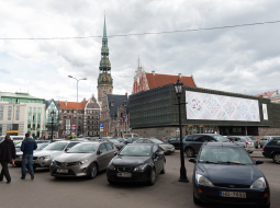 Latviešu strēlnieku laukums Vecrīgā, kur iecerēta Latvijas Okupācijas muzeja piebūve. Foto: Vladislavs Proškins, F64