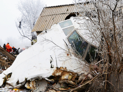 Netālu no Kirgizstānas galvaspilsētas Biškekas pirmdien avarēja turku kravas lidmašīna Boeing 747, nolaišanās laikā aizķerot lidostas žogu un nogāžoties ciemā. Vairākums no vismaz 37 upuriem ir 30 sagrautu māju iedzīvotāji.