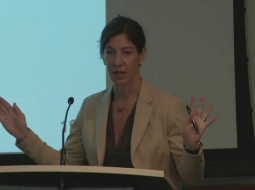 Anne van Ākena. Foto: youtube.com