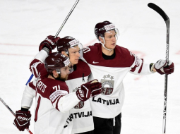 Latvijas izlase spēlē pret Itāliju. Foto: Edijs Pālens, LETA
