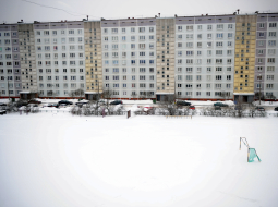 Daudzdzīvokļu māja. Foto: Lita Krone, LETA
