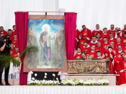 Viļņas Katedrāles laukumā svētdien notika padomju totalitārā režīma upura Lietuvas arhibīskapa Teofila Matuļoņa (1873-1962) beatifikācijas ceremonija. Foto: BNS/LETA