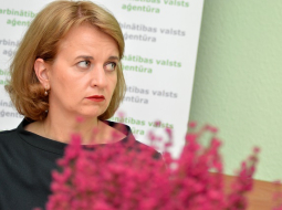 NVA pārstāve Evita Simsone.