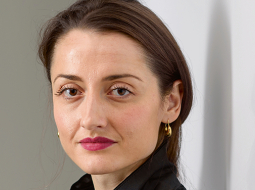 Laura Groza-Ķibere.