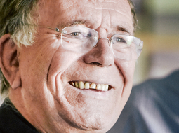 Jans Gēls.