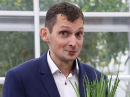 Viesturs Silenieks (no labās) un Aivars Lembergs preses konferencē. Foto: Ieva Čīka, LETA
