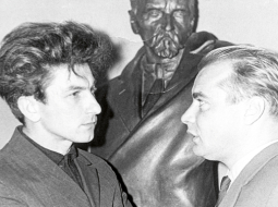 Imants Ziedonis (pa kreisi) un Ojārs Vācietis, 1966.gads.