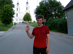 «Ļoti atvērti ir krievi, daudz jautājumu uzdod poļi, interesējas par periodu, kad Latgale bija Polijas pakļautībā. Var redzēt, ka viņi novērtē paši sevi,» novērojis gids Valērijs Dzevaltovskis