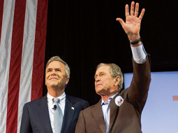 Pielikts punkts Bušu dinastijas ietekmei ASV politikā, jo pēc sliktiem rezultātiem republikāņu priekšvēlēšanās Dienvidkarolīnas štatā Džebs Bušs (pa kreisi) nolēmis pārtraukt cīņu par ASV prezidenta krēslu. Viņa tēvs Džordžs Bušs vadīja valsti 1989.—1993. gadā, bet vecākais brālis Džordžs jaunākais no 2001. līdz 2009. gadam.