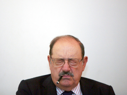 Umberto Eko 2009.gada septembrī Luvras muzejā Parīzē, nosaucot savu izvēli izstādei Mille e tre (Tūkstoš un trīs) ar seniem un moderniem grafikas darbiem.