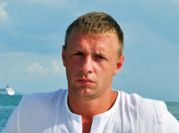 Astoņus mēnešus pēc sievas nāves norvēģu bāriņtiesa atņēma Andrim Baltruņķim meitu.