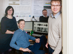 Latviešu valodas atpazīšanas sistēmu Ruta veidojusi Mākslīgā intelekta laboratorijas komanda: valodniece Ilze Auziņa (no kreisās) un datorzinātnieki Normunds Grūzītis,