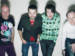 Radiodīdžeji Artis Volfs  (no kreisās), Egons Reiters, Toms Grēviņš un Māris Žigats. Foto — Jānis Saliņš, F64