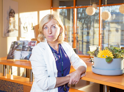 Arta Bārzdiņa: «Latvijā var bērnu novest līdz nāvei, bet bāriņtiesa mani mēģina pārliecināt, ka ar ģimeni viss bija kārtībā. Viss kārtībā?»