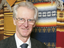 Limbažu Tīnes valdes priekšsēdētājs Jānis Krasovskis: «Es vienlaikus pildu gan direktora, gan sagādnieka un produkcijas realizētāja funkcijas.» Foto — Kaspars Krafts, F64