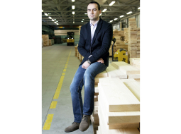 Māju ražotāja Dores fabrika direktors Mikus Zībergs.