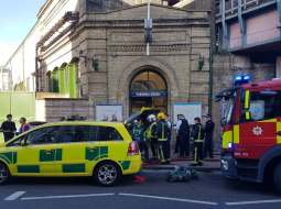 Pēc incidenta metro Pārsonsgrīnas metro stacija evakuēta. Foto: Reuters/LETA