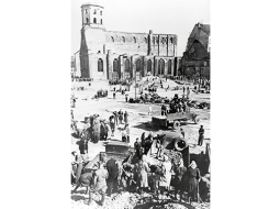 Pēterbaznīcas apkaime 1944. gada oktobrī, pēc vācu armijas atsišanas un padomju armijas ienākšanas Rīgā.