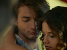 Romeo n’ Džuljeta, Kino no 23.oktobra.