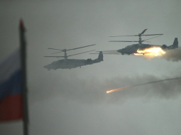 Baltkrievijas armijas kara helikopteri Ka-52 kaujas mācību laikā "Zapad 2017". Foto: EPA/LETA